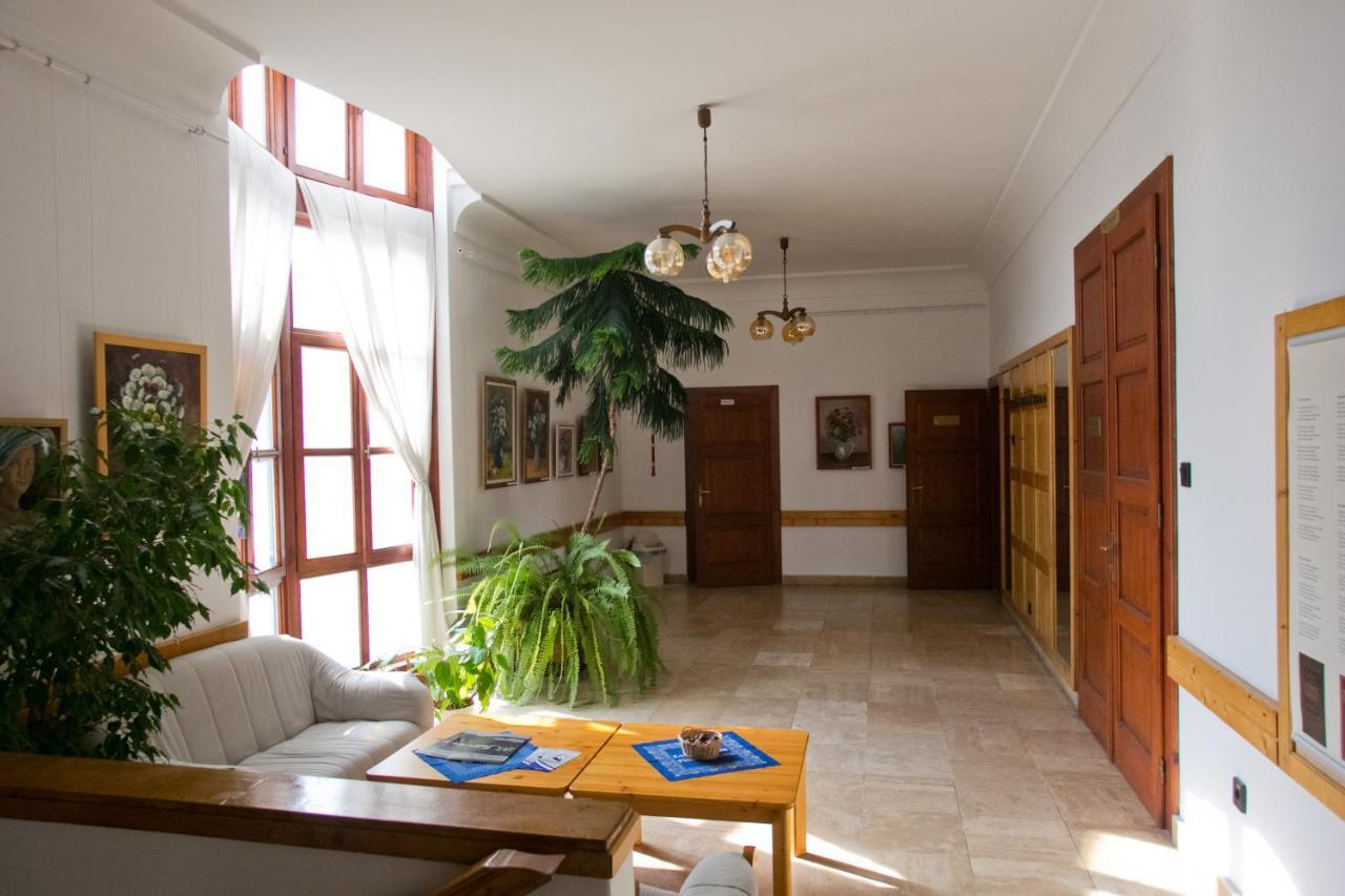 Bed and Breakfast Lenau Ház Pécs Exterior foto
