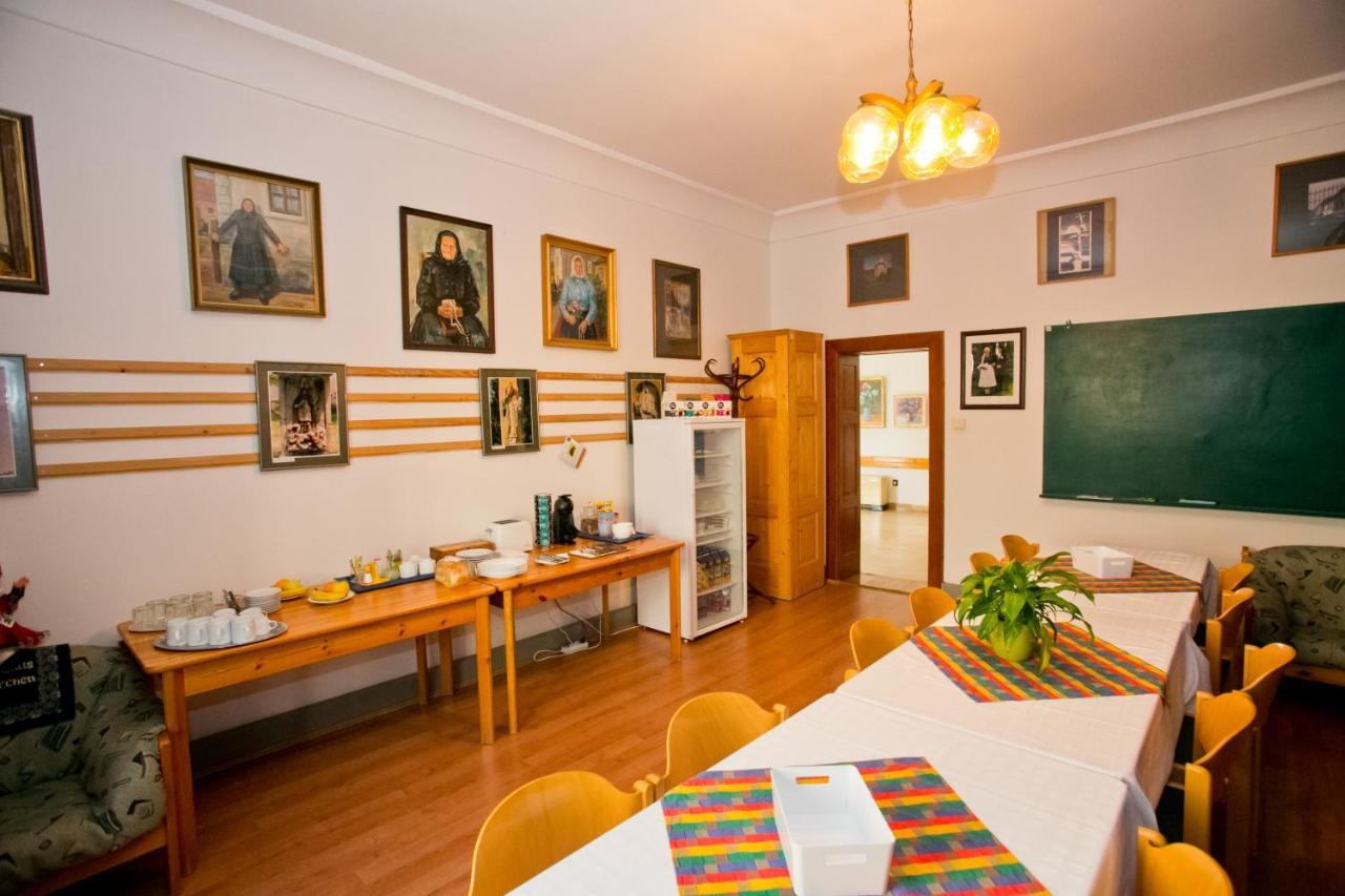 Bed and Breakfast Lenau Ház Pécs Exterior foto